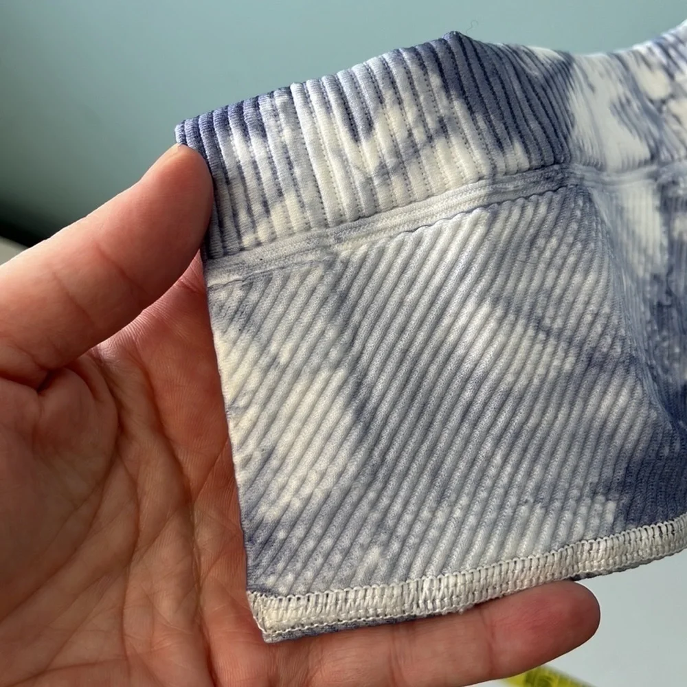 Aerie Offline Tie Dye Leggings - Picture 3 of 9